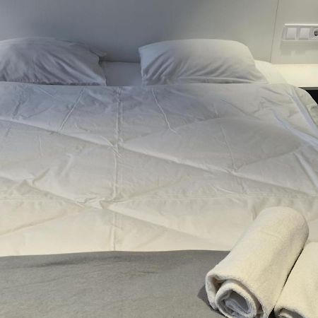Viktory 5 B, Apartments Киев Екстериор снимка