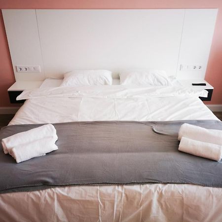 Viktory 5 B, Apartments Киев Екстериор снимка