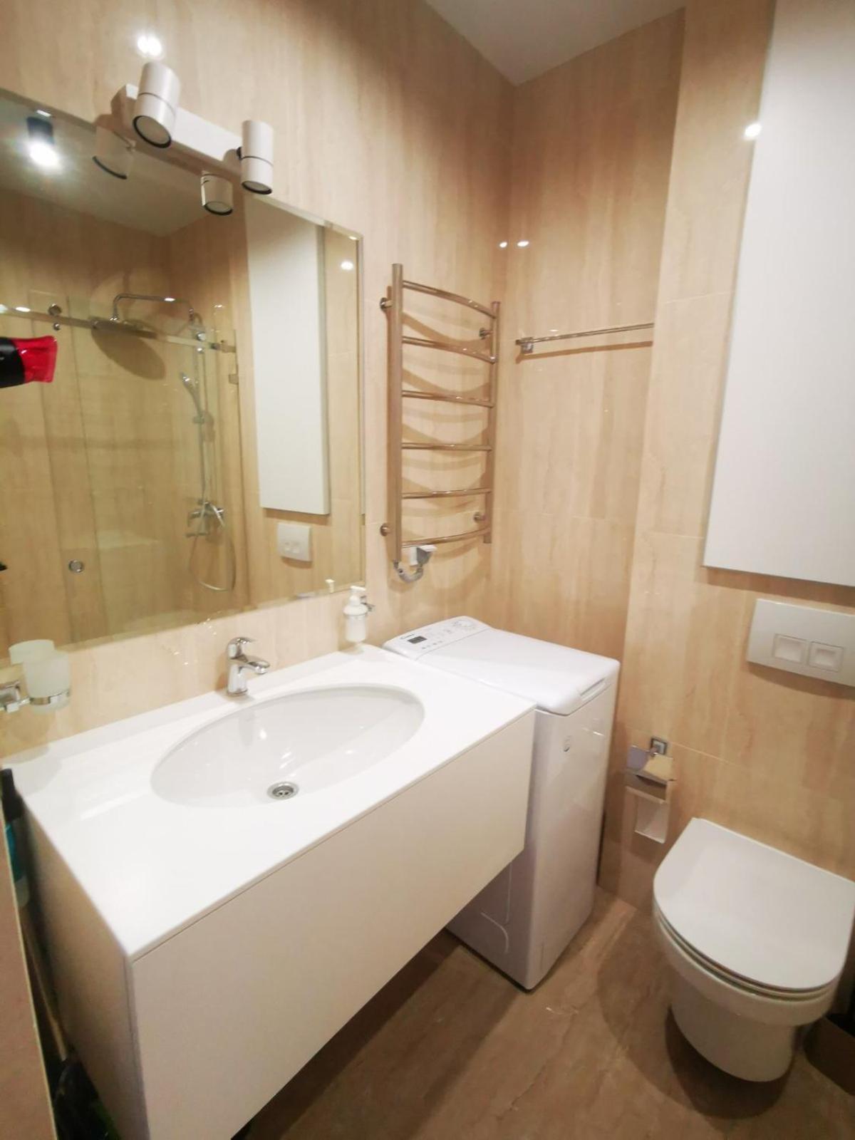 Viktory 5 B, Apartments Киев Екстериор снимка
