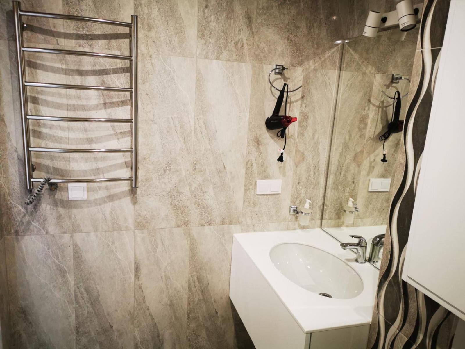 Viktory 5 B, Apartments Киев Екстериор снимка