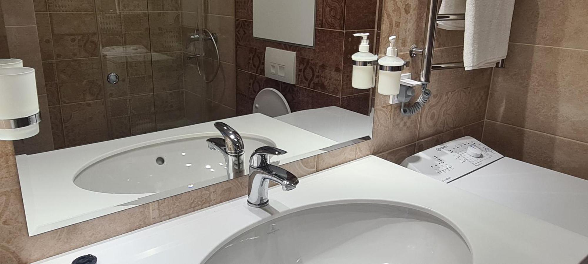 Viktory 5 B, Apartments Киев Екстериор снимка